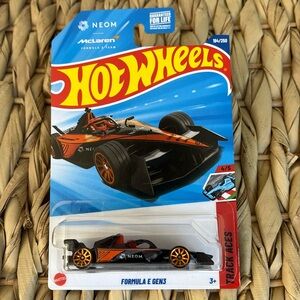 NEOM McLaren Formula E Team Gen3 Race Car Hot Wheels Electric EV Racing 2025 🆕
